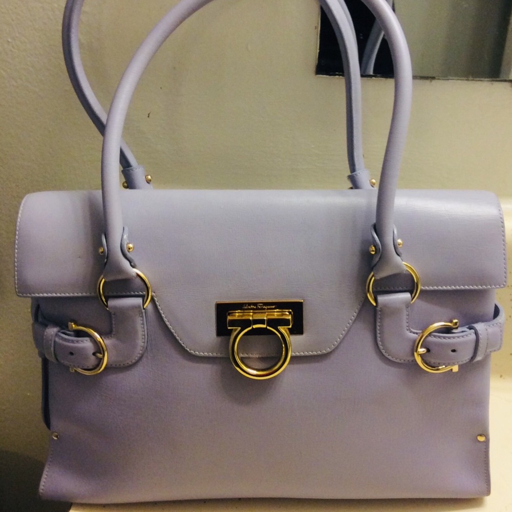 Salvatore ferragamo leather handbag